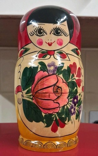 Vintage russian nesting - ✨vintage,