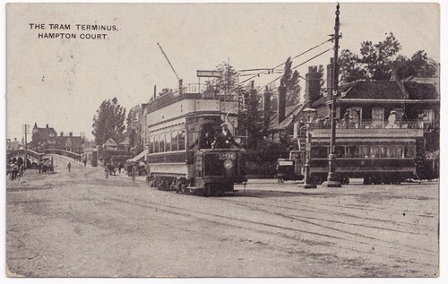 Hampton court tram - court, terminus