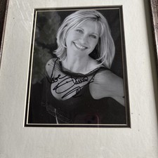 Olivia Newton-John Autographed Vintage B/W 8x10 Photo .