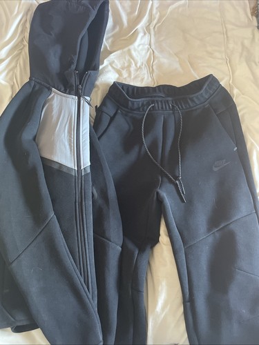 Nike tech fleece - nike,