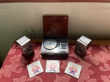 Vintage Sindy super home music centre record player plus 3 records