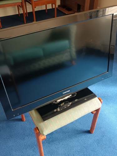 Toshiba colour tv - colour,