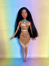 Disney Store Pocahontas Classic Doll glittery dress necklace 