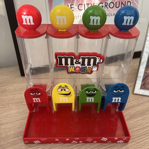Dispenser multi and m - m&m,