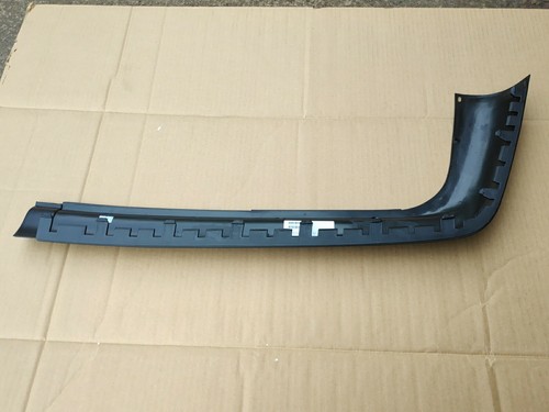 Front bumper spoiler trim for