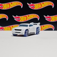 Hot Wheels Bassline in White - McDonalds Toy Acceleracers