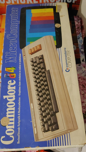 Commodore c64g bread box - 64,