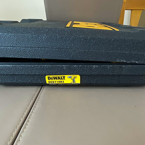 Dewalt dcg710d2 xr - dewalt, 10.8v