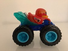 Hot Wheels Monster Trucks Duck N’ Roll 1:64 Red. Toys Cars. Excellent Condition 