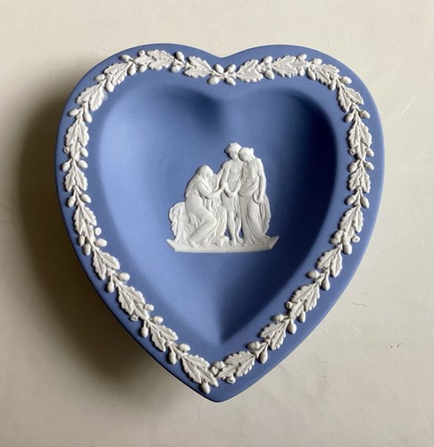 Wedgwood blue jasper - blue, classical