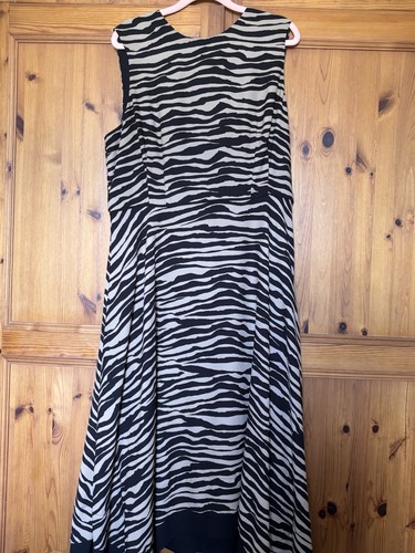 Hobbs animal print dress size - hobbs,