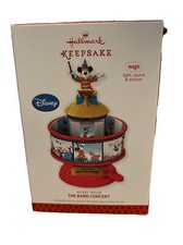HALLMARK KEEPSAKE DISNEY