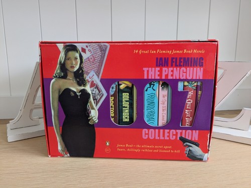 James bond the penguin - james,