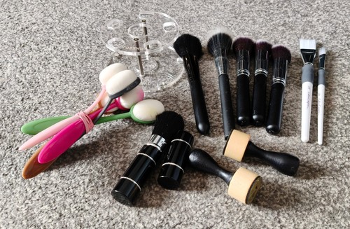 Job lot brushes ink - job, of