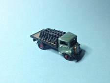 Metal hand painted - n,