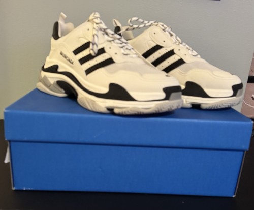 Balenciaga adidas triple s - x,