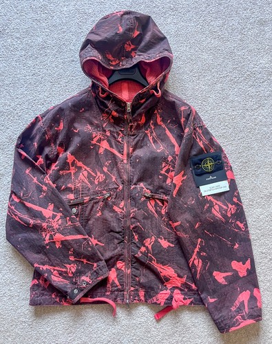 Stone island scan - island, stretch