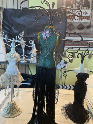 Four vintage mannequin - four,