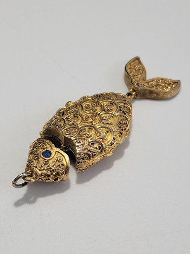 Max factor articulated - factor, fish