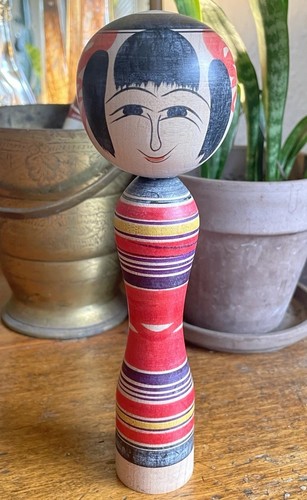 Japanese kokeshi doll sosaku - kokeshi,