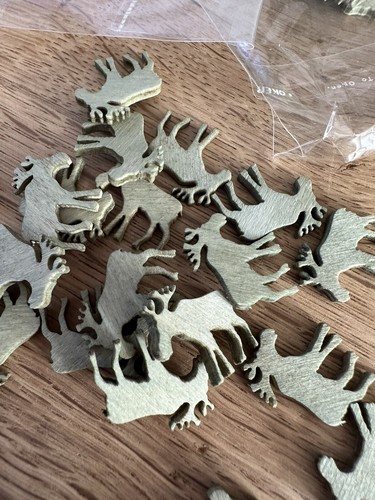 Tiny wooden moose - 24, shape