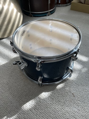 Tama tom - tama,