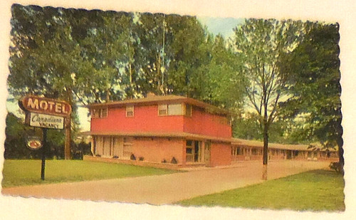Canadiana motel whitby - canadiana,