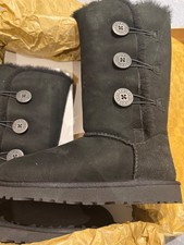 BRAND NEW IN BOX UGG AUSTRALIA