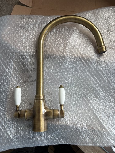 Howdens victorian dual lever - howdens,