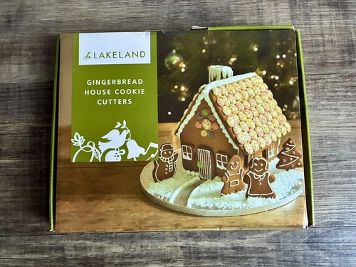 Gingerbread house cookie - house,