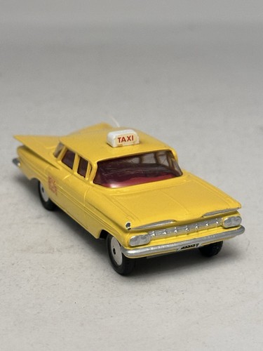 Vintage corgi toys 221 - vintage,