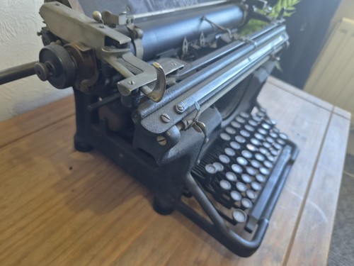 Antique vintage 1920s - vintage,