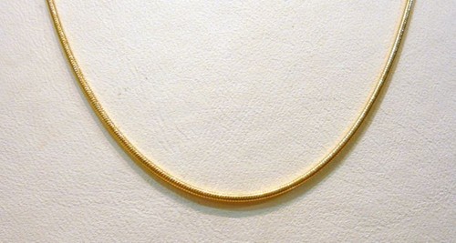 9ct yellow gold - yellow, round