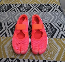 Womens Nike Air Rift BR Breathe Split Toe Trainers Size 3.5 EU 36 Crimson