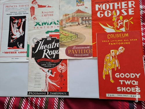 Six pantomime programmes - six,