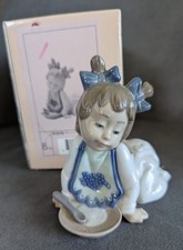 Lladro Nao 1076 "Crawling with
