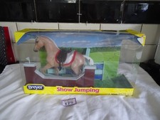 breyer classic show jumping horse toy set with box