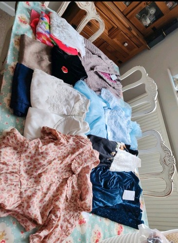 Items girls clothes bundle - items,