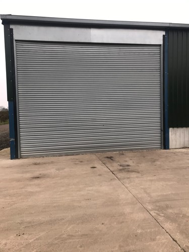 Security roller shutter - ,
