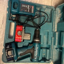 Makita 8390D 18V Cordless Hammer Drill with 2 Batteries, Charger and Case