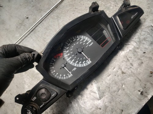Gauges instruments speedometer