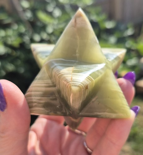 Green onyx hnd carved merkaba - green,