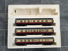 HORNBY SET 0F 3 MK1 CRIMSON &