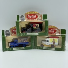 Lledo • 3 x Coca Cola