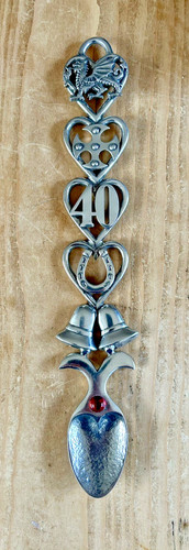 Welsh metal love - metal, spoon”