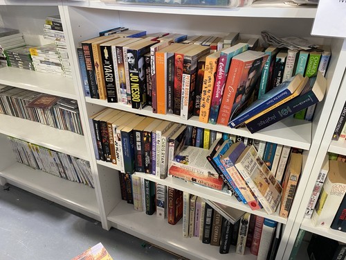 Mixed genre fiction - genre,