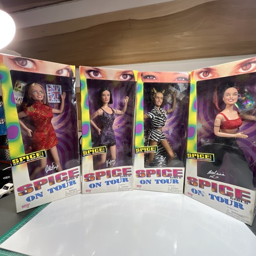 Spice girls tour - girls, “on