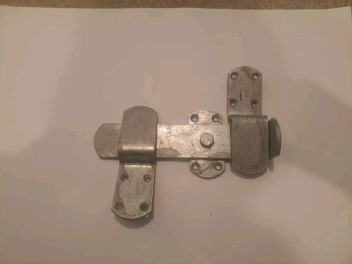 Heavy duty kick - kick, stable