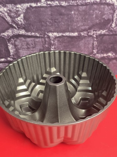 Wilton 75x3 38in bundt cake - wilton,