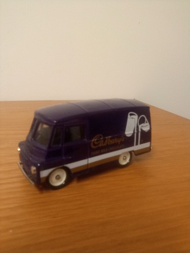 Lledo days gone cadbury van - days,